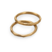 Ring, gold, vergoldet, minimalistisches Design, Schmuckdesign, Schmuckdesignerin aus Düsseldorf, Maren Düsel Schmuckdesign, handgefertigt, jewellerydesign, gold-plated, handcrafted, made in Düsseldorf