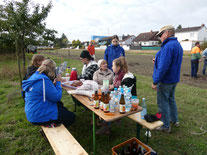 Freiwillige machen Pause