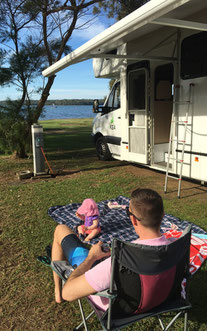 Lake Macquarie mit Baby im Camper