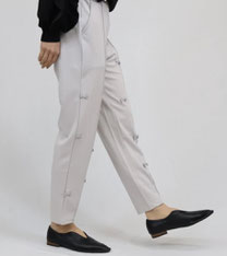 リボン付き テーパードパンツ  フォーユー価格　3,680円(税込)