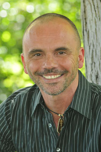 Tom Schindler - Buddhistisch fundierte Psychotherapie, Coaching & Achtsamkeitsmeditation