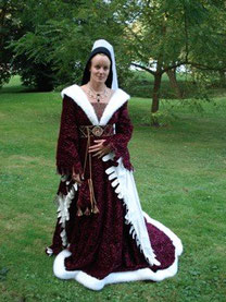 Robe de femme noble vers 1450 natalynecouture creations sur mesure contemporaines et historiques
