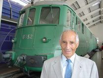 Alfred Waldis in der Halle Schienenverkehr des Verkehrshauses.