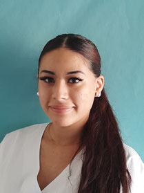 Léon Esther, Dentalassistentin