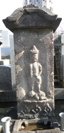 長命寺境内の庚申塔1