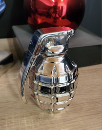 chrome sur plastique , chromage plastique , design , designer , artiste , peinture chrome, machine à chrome , machine à chromer, 