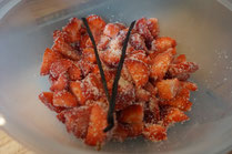 leckere selbst gemachte Vanille - Erdbeer Marmelade