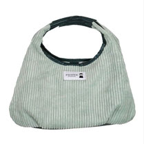 POCONE　4-22A3　size：32.3cm × 28cm × 17cm（縦 × 横 × マチ）　￥12,100