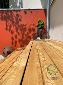 Lärche Massivholz Gartentreppe mit Liegebank und Sitzpodeste von Schreinerei Holzdesign Ralf Rapp in Geisingen