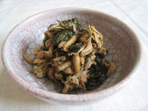 タロ芋干し葉と豚肉のココナッツミルク煮
