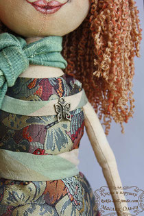 <img src=”http://dongriffon.jimdo.com/” alt=”тыквоголовая текстильная кукла. купить куклу 4″ />