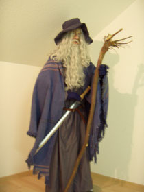 Gandalf, Maske, Kleider und Accsesoirs selbst gemacht.