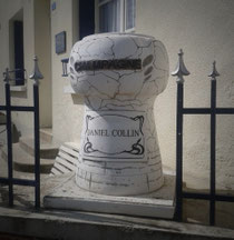 Un bouchon de champagne géant vous accueille au Champagne Daniel Collin