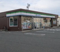 ファミリーマート豊橋草間町店