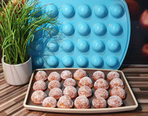 Quarkbällchen Cakepop und Donut Hole Form Pampered Chef