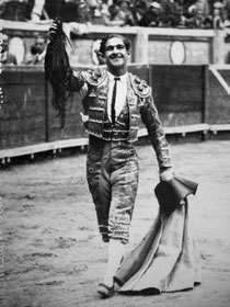 Biografía, taurina, toreros, célebres, historia, siglo XIX, siglo XX, figuras, maestros, matador, torero, grandes figuras, escritores.  Manolo Bienvenida.
