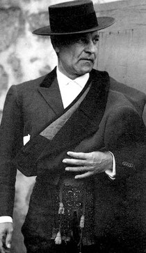 Biografía, taurina, toreros, célebres, historia, siglo XIX, siglo XX, figuras, maestros, matador, torero, grandes figuras, escritores.  Antonio Bienvenida