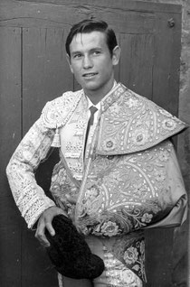 Palomo Linares. Pincha en la imagen para ver BIOGRAFÍA COMPLETA.