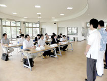 東京、名古屋、大阪などの7旅行社から担当者10人を招待した自然体験招致ツアー=バンナ公園