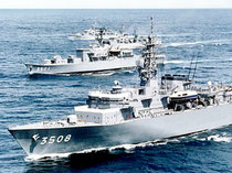 海上自衛隊の練習艦「かしま」(海自ホームページより)