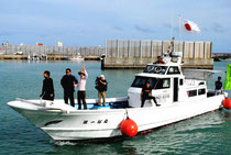 尖閣周辺での釣りを終え、石垣島に戻った「頑張れ日本!全国行動委員会」の漁船=26日午後、石垣漁港
