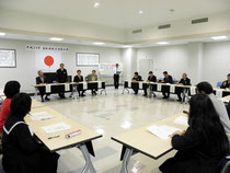 表彰対象校を決めた会議=八重山署