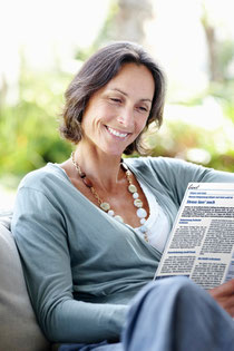 Ganz bequem zu Hause lesen (ⓒistockphoto/laflor)