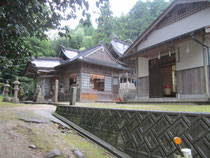 大石見神社と社務所