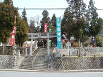 石見神社遠景