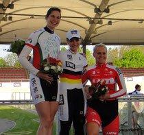 Podium v.l. Sabine Bretschneider, Ich :-), Charlene Delev