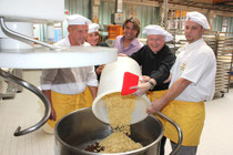 Der Domstollen wird zubereitet