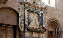 Foto: Jörg Henkel Der Altar Georg von Schönenborn im Dom
