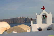 Blick von Oia nach Imerovigli