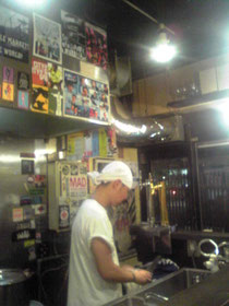 ラーメンは店主のノリに反してあっさり系