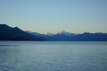 Schöner Blick auf Lake Pukaki und Mount Cook