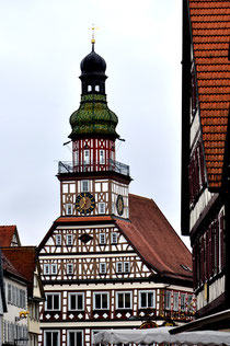 Rathaus Kirchheim/Teck: Bürgermeister und Gemeinderat zwangen die Familie von Karl Reinhardt zum Verkauf ihres Grundstücks und zum Verlassen der Stadt. Foto: M. Werner 