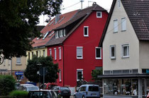 Schwägerin Anna Frank, die Schwester von Frieda Herrmann, wohnte schräg gegenüber in der Katharinenstraße (Erdgeschoss des roten Hauses), Foto: Manuel Werner, alle Rechte vorbehalten!