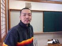 住 先生