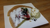 ミックスベリーパンケーキ&わんこのパンケーキ