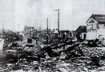 ８月１日深夜の大空襲で焼け野原となった水戸郵便局前広場