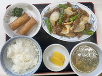 <牛肉の辛子ソース炒め定食>