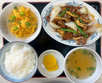 <牛肉の黒胡椒炒め定食>