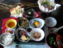 写真　　2500円（税込2750円）
