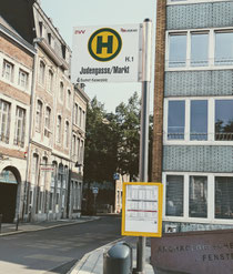 Die Jakobstrasse wird seit Mitte August wieder von der Buslinie 4 angefahren. Die Haltestelle Judengasse/Markt befindet sich unmittelbar vor unserer Praxis. 