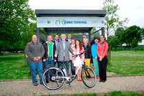 e-motion übergibt Pedelecs