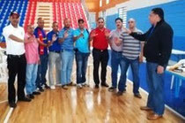 El Dr. Nelson Saldívar juramenta la nueva directiva de ASOBAE 