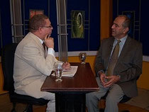 El aspirante a la nominación presidencial del Partido Reformista Social Cristiano,PRSC, Guillermo Caram entrevistado por el periodista Balbueno Medina en su programa Agenda Semanal