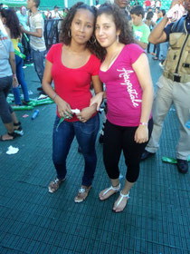 SHAKIRA Y SU AMIGA