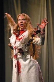 Leanna as Lucy in Dracula at Cincinnati Shakespeare Company (Photo by R. Sofranko)