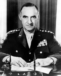 General Lucius D. Clay (Lizenz: gemeinfrei)